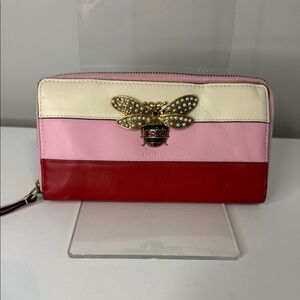 Gucci Queen Margaret Leather Zip Around Wallet - Tricolor Pearl Embellished Bee